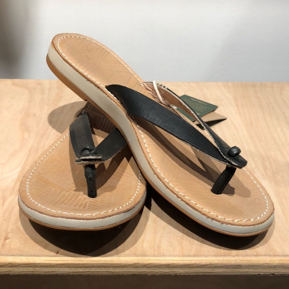 LAST ONE 🏝 NWT OluKai | Hawai‘iloa Kia Hope - Black / Golden Sand size - 10